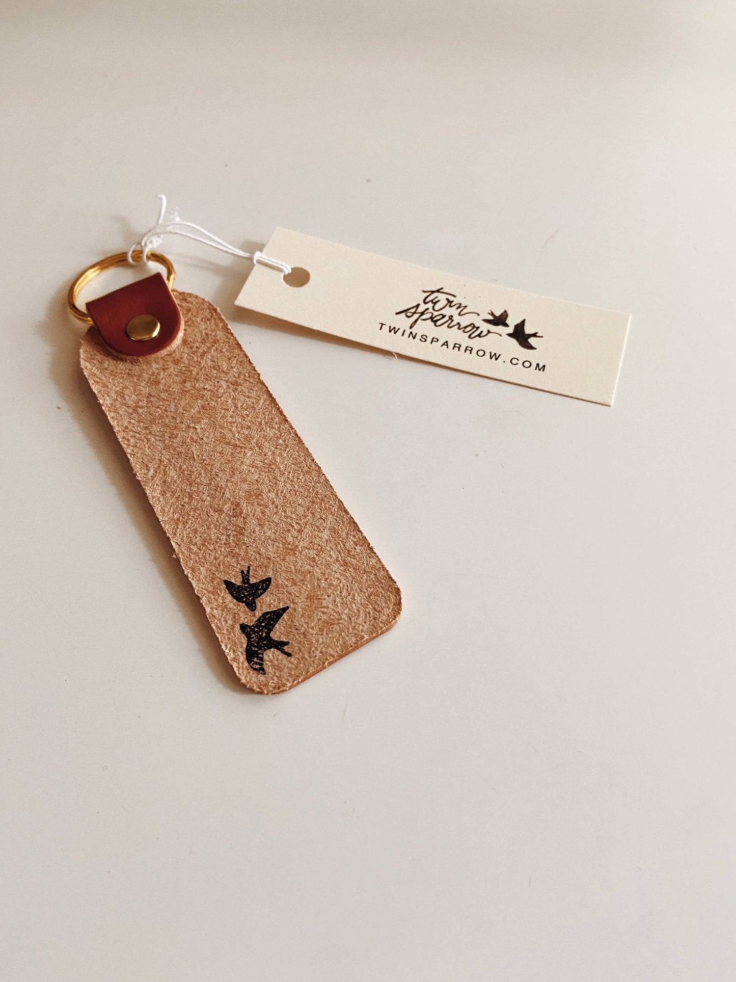 "Dog Mom" Script Keychain